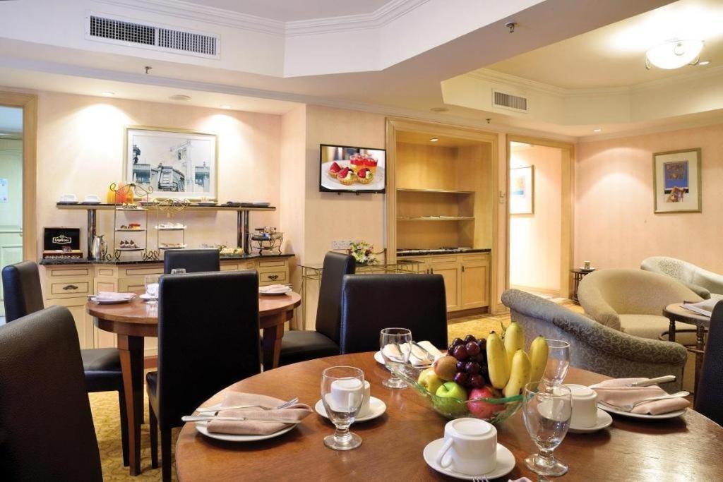 Hotel Royal Penang Джордж Таун Екстериор снимка