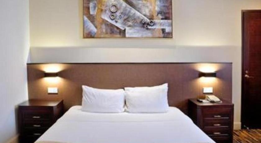 Hotel Royal Penang Джордж Таун Екстериор снимка