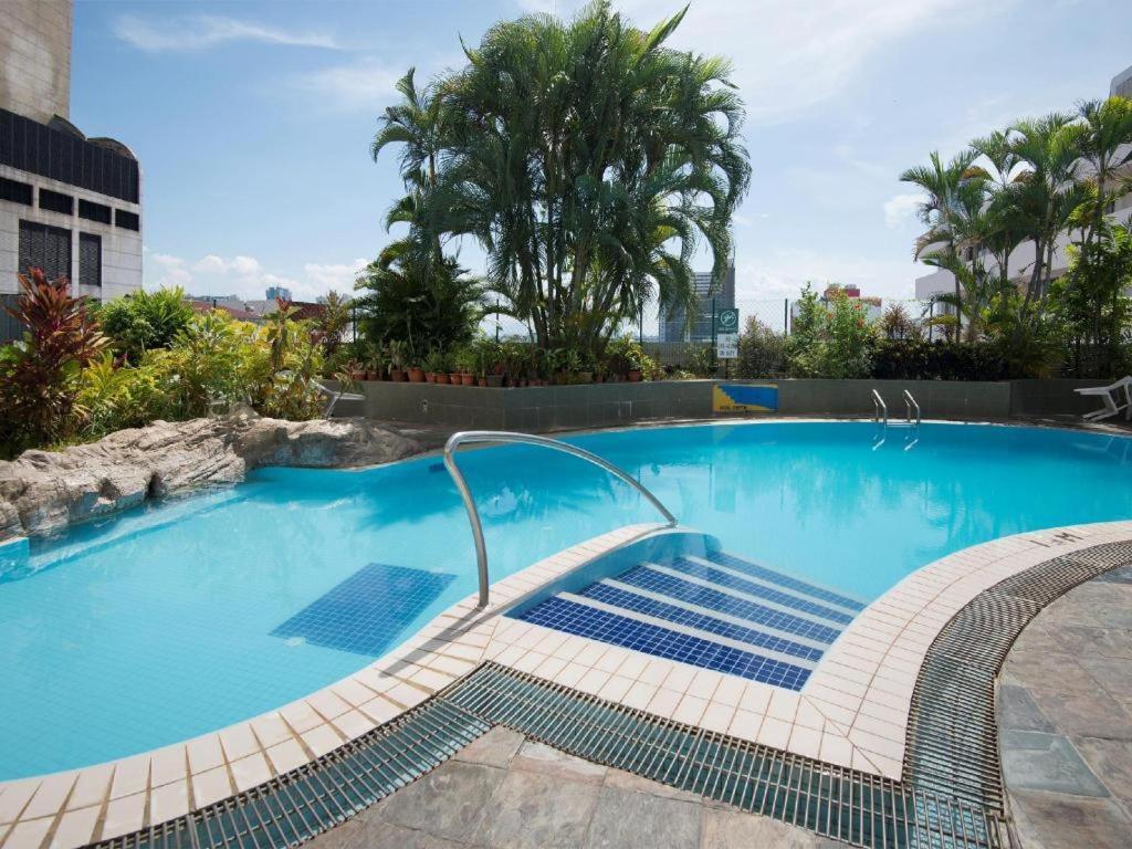 Hotel Royal Penang Джордж Таун Екстериор снимка